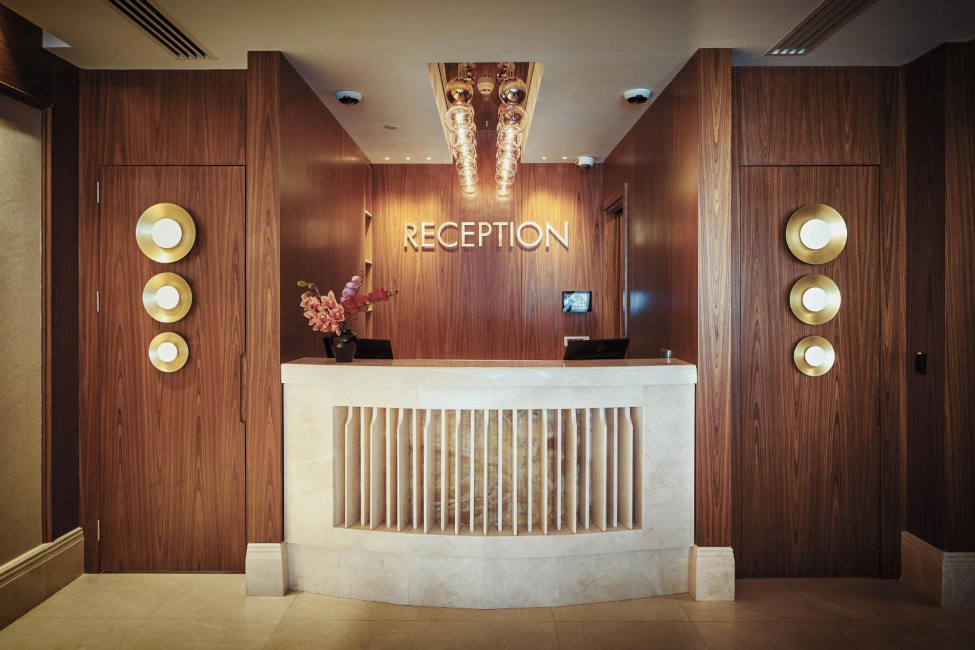 The Hotels, Galata Hotel Istanboel